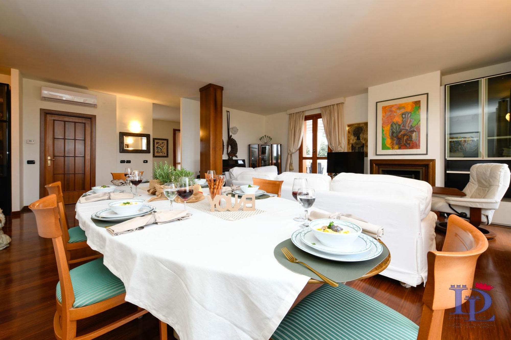 Desenzanoloft Official Partner Marriott Homes & Villas - Gardastar La Stella Del Lago Desenzano del Garda Exterior foto