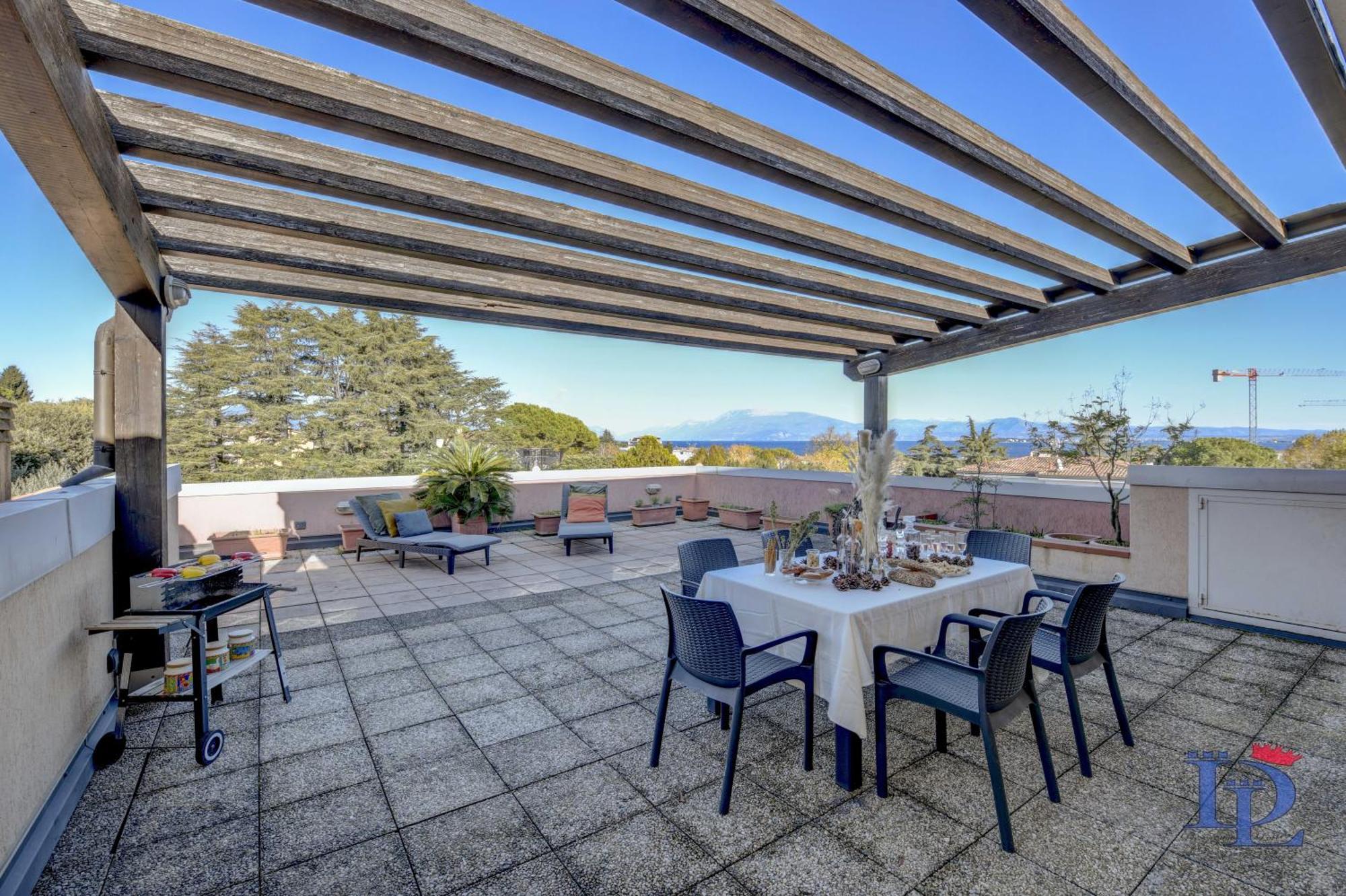 Desenzanoloft Official Partner Marriott Homes & Villas - Gardastar La Stella Del Lago Desenzano del Garda Exterior foto