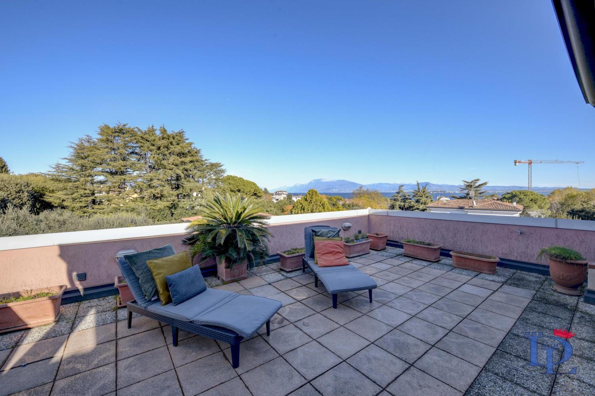 Desenzanoloft Official Partner Marriott Homes & Villas - Gardastar La Stella Del Lago Desenzano del Garda Exterior foto